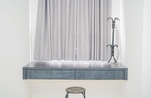 Ciputat Apartment | Chic Studio at Baileys Apartment By Travelio
