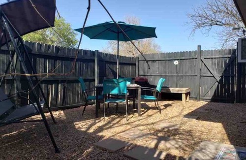 Roswell House | Chic Studio B w/private yard
