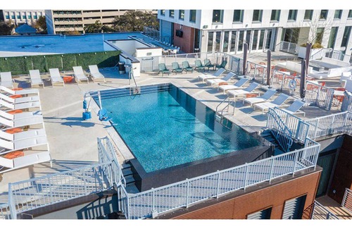 Civic District Apartment | Chic Studio Deluxe Hotel Suite in the Heart of Austin