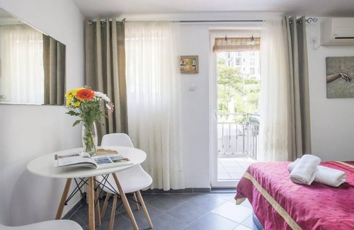 Lepetane Apartment | Chic Studio Flat with Balcony near Beach in Tivat