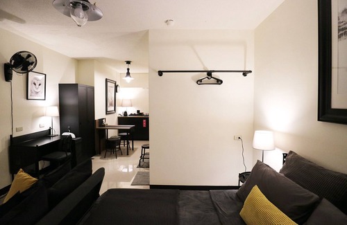 Kaohsiung City Centre Apartment | Chic studio room with everything you need