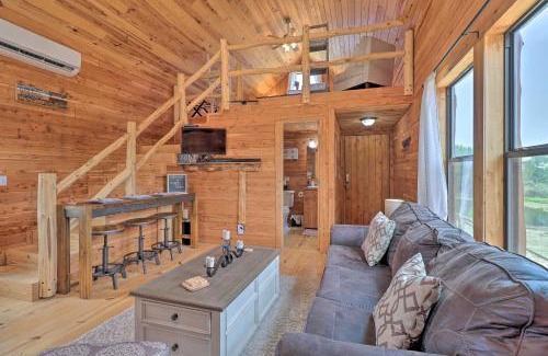Milam County House | Chic Thorndale Cabin with Fire Pit and Paddleboat!