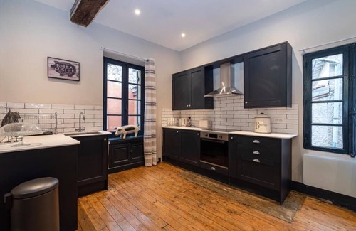 Lauzun House | Chic Townhouse in the centre of Lauzun close to the Bastide Town of Eymet
