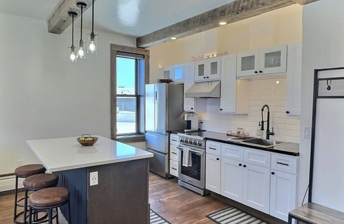 Big Timber Apartment | Chic Urban One-Bedroom Loft in downtown Big Timber w/Recreation All Around