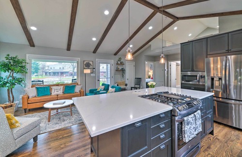 Lincoln Cottage | Chic Vancouver Cottage: 1 Mile to Main Street