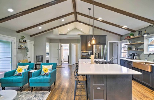 Lincoln Cottage | Chic Vancouver Cottage: 1 Mile to Main Street