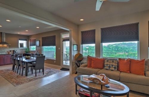 Rob Roy On The Lake House | Chic Villa with Infinity Pool 10 Mi to Downtown!