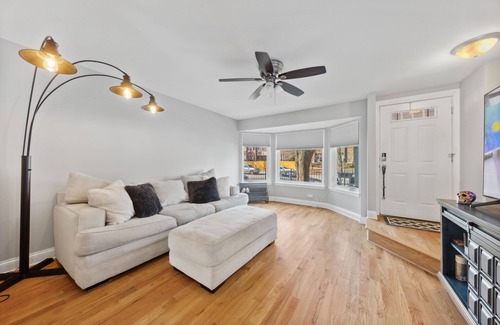 The Gap House | Chicago home available close to Mccormick Place, Sox park, Illinois tech and ICO