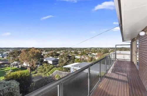 Ocean Grove House | Chillin' at the Grove