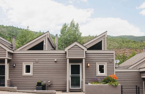 Intermountain House | Chillside Chalet: Modern West Vail Townhouse!