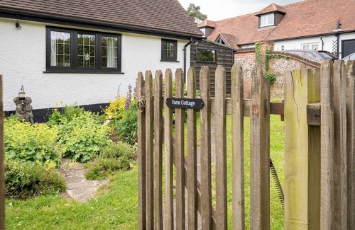 Little Missenden House | Chilterns Farm Cottage Hideaway | Pass the Keys