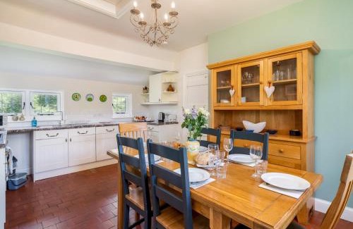 Little Missenden House | Chilterns Farm Cottage Hideaway Pass the Keys