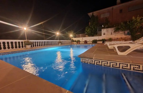 Tarragona Apartment | China -Double or Twin Room with Swimming