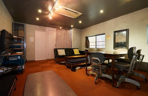 Shibuya House | Chiyoda Line YoyogiUehara Spacious urban lodge in - ABURA HOUSE/Shibuya-ku Tokyo