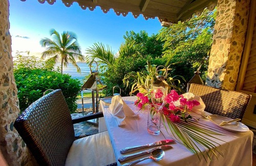 West End Villa | CHMADA BEACH VILLA beachfront villa w/pool, Apple Bay walk to surf & restaurants