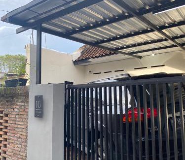 Banjarsari House | Choko Guest House