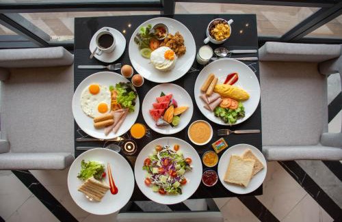 Bang Sao Thong Hotel | Chor Cher The Luxury Green Hotel - SHA Extra Plus