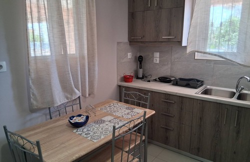 Mesolongi Apartment | CHRIS & CHRIS LUXURY APARTMENT