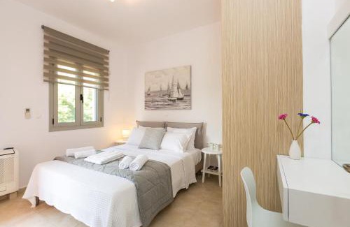 Loutra House | Chris House