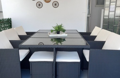 Aigaleo Apartment | Chris's Best Apartment in Athens