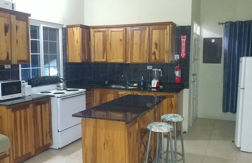 Tower Isle Apartment | Chrisanns Hidden Cove Double Bed room max 3 guests, pool, beach