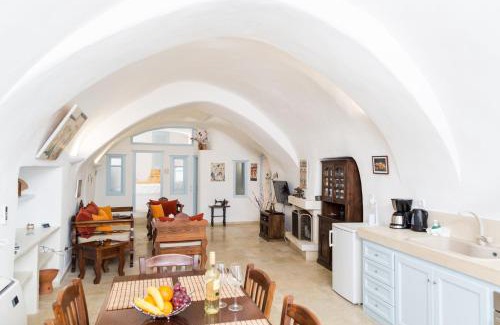 Pyrgos Villa | Chrisanthi Villa