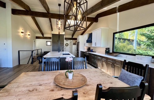 Snowmass Village House | Christmas in Beautiful Snowmass Village! Hot tub, Sauna and Cold Plunge!