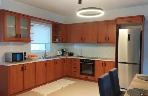 Nafplion City Centre Apartment | Chrysa's Luxury Apt. View of Palamidi