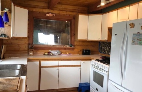 Anchorage Cabin | Chugach cabin in Flattop