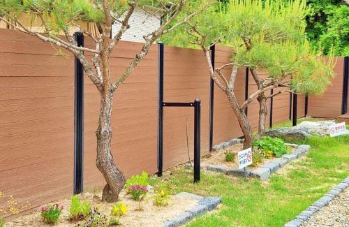 Chuncheon House | Chuncheon Private House Small House in the Forest 2