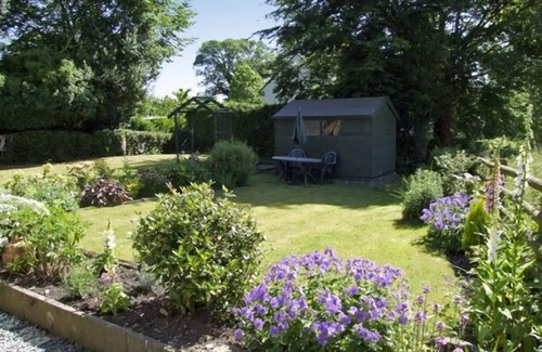 Fenny Bentley Cottage | CHURCH BARN, character holiday cottage in Fenny Bentley