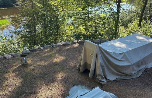 Mountain House | Chute Pond Chalet: Charming 4-Bed Lakefront Cottage on Chute Pond