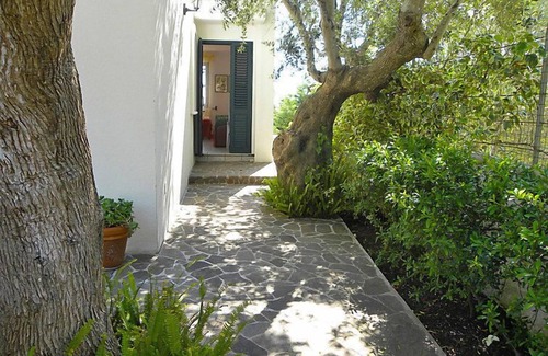 Marina di Andrano Apartment | Cicala-Villa Anna by Interhome