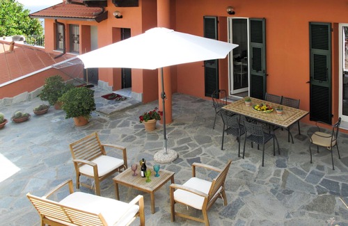 Imperia Apartment | Ciliegi (SLR354) by Interhome