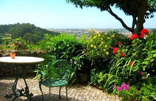 Sintra Apartment | Cinco - Perfectly Located Apartment, B&B Style Service, Private Garden And Pool