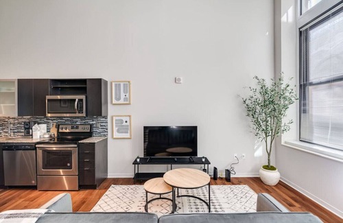 Downtown Cincinnati Apartment | Cincy CBD Apt Near Ballpark & OTR