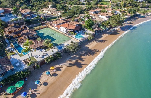 Village da Ferradura Villa | Cinematográfica Mansão Pé na Areia