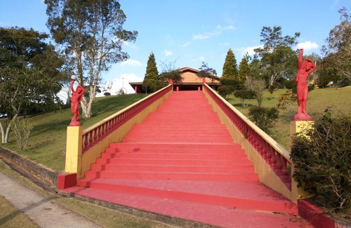 Ibiuna Cottage | CINEMATOGRAPHIC SITE IN IBIÚNA - special package for the May 1st holiday!
