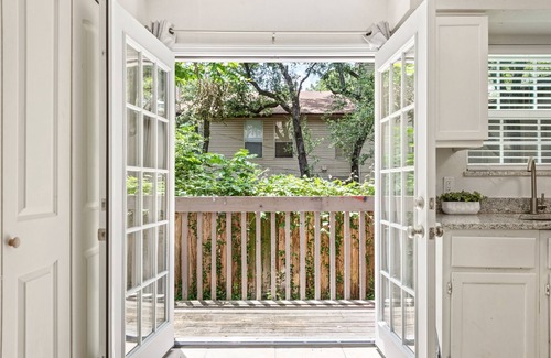 Sonesta West House | Circle Town hm near the golf course
