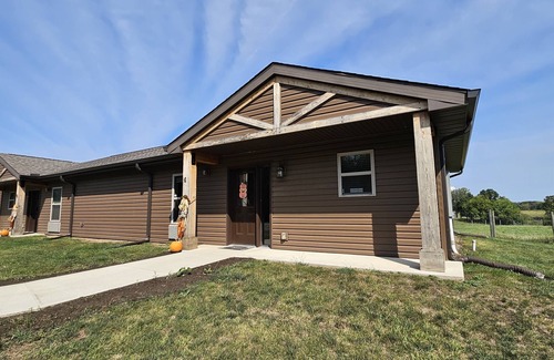 Orange Prairie Cottage | Cirone Legacy Cabin 4
