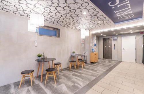 Shinsekai Apartment | City center 3ppl Apt 1min ST 2min Tsutenkaku