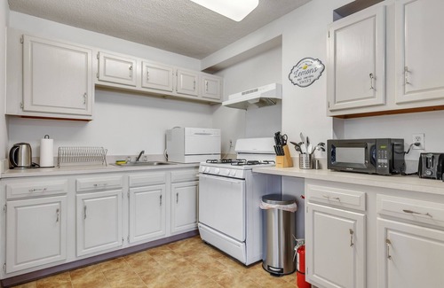 Downtown Harrisburg Apartment | City Chic in a Modern Studio Haven!