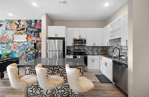 South Nashville Apartment | City Vibes: Arcade, Sleeps 4 & Near Broadway!