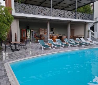 Nis Apartment | City view & pool apartment 2