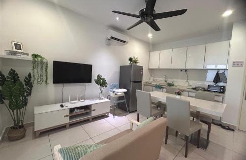 Downtown George Town Apartment | City View & Sea View Mansion One Gleneagles Gurney Komtar George Town by Cozy Cottage Haven