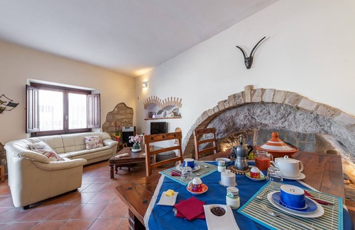 Sant'Antioco House | Civico 11 luxury guest house