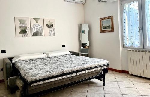 Mandello del Lario Apartment | Civico 20, Quiet Cozy Studio Air Condition