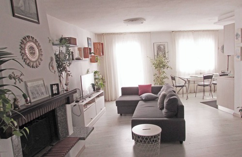 Poetto House | Civico 43: Beautiful apartment with garden facing the sea a stone's throw from the sea