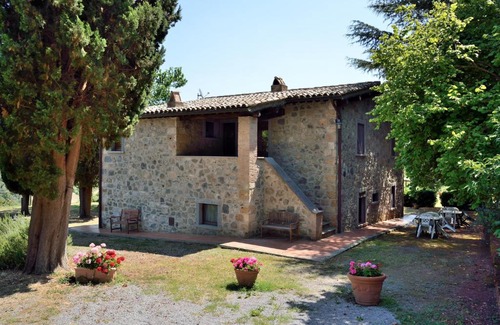 Civita di Bagnoregio Villa | Civita di Bagnoregio Villa Sleeps 14 Pool WiFi