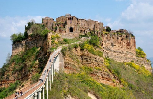 Civita di Bagnoregio Villa | Civita di Bagnoregio Villa Sleeps 6 Pool Air Con